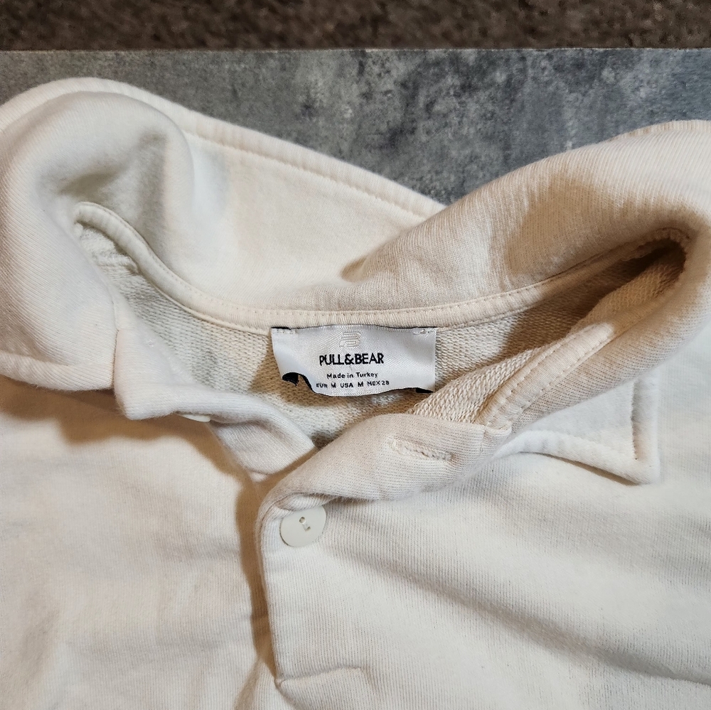 Pull and Bear cropped long sleeve - Picture 2 of 3